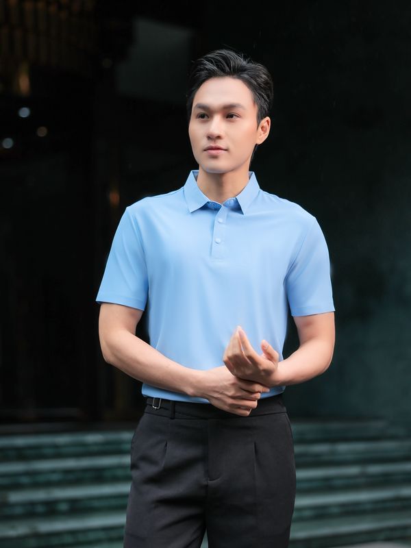 Áo polo TIKIHITA phối quần jeans